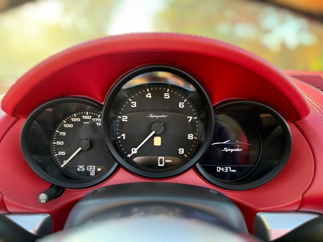 Used 2016 Porsche Boxster Spyder image 25