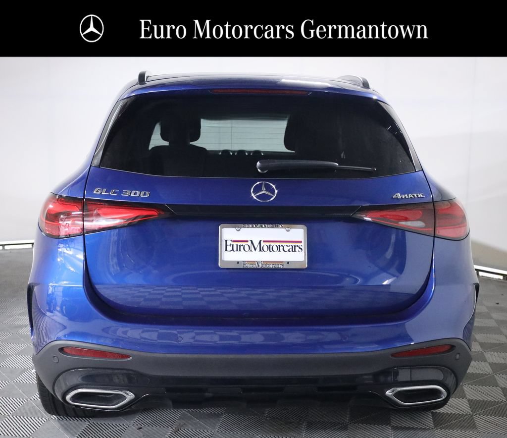 Used 2026 Mercedes-Benz GLC 300 4MATIC image 5