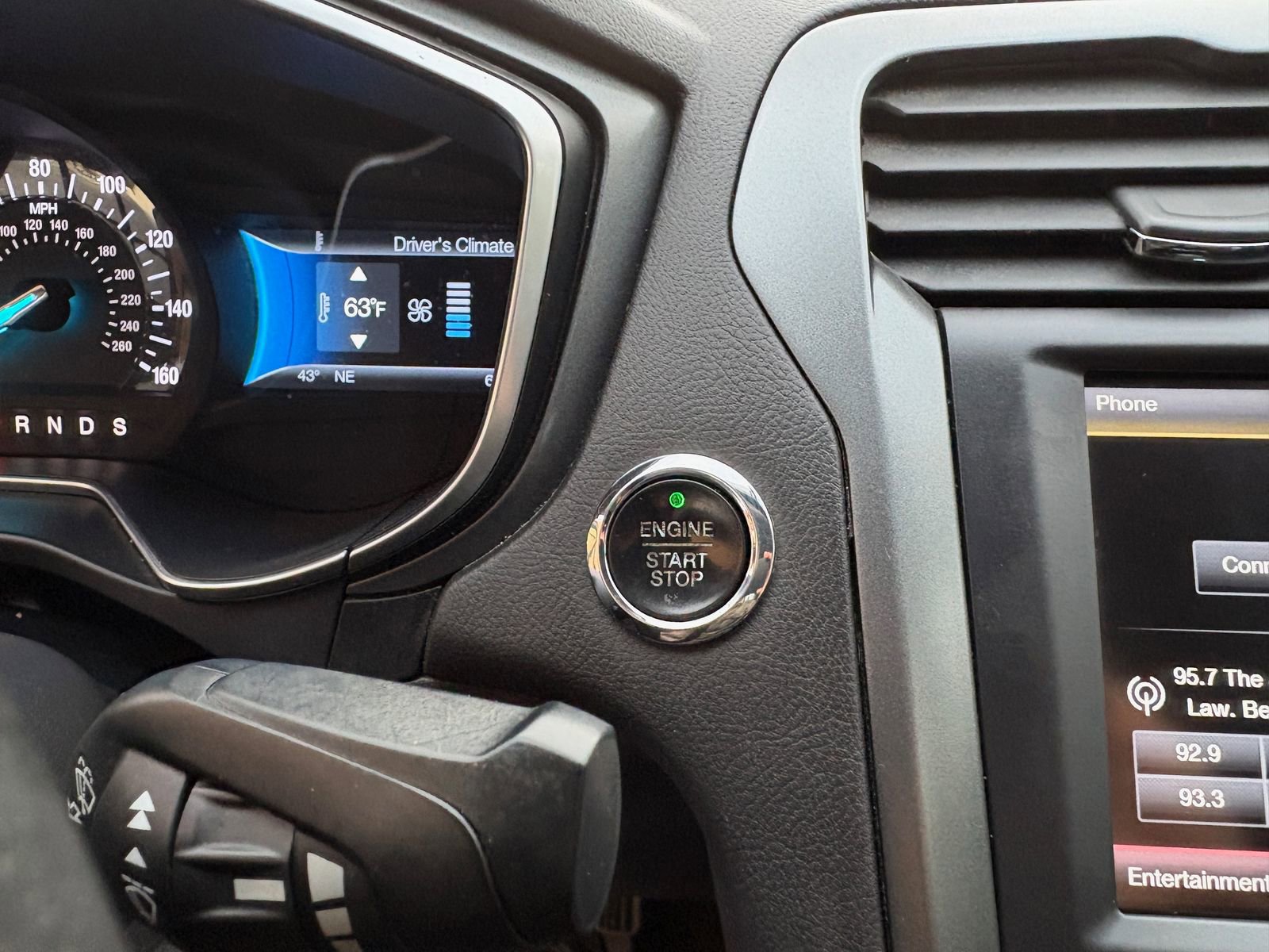 Used 2014 Ford Fusion Titanium FWD image 34