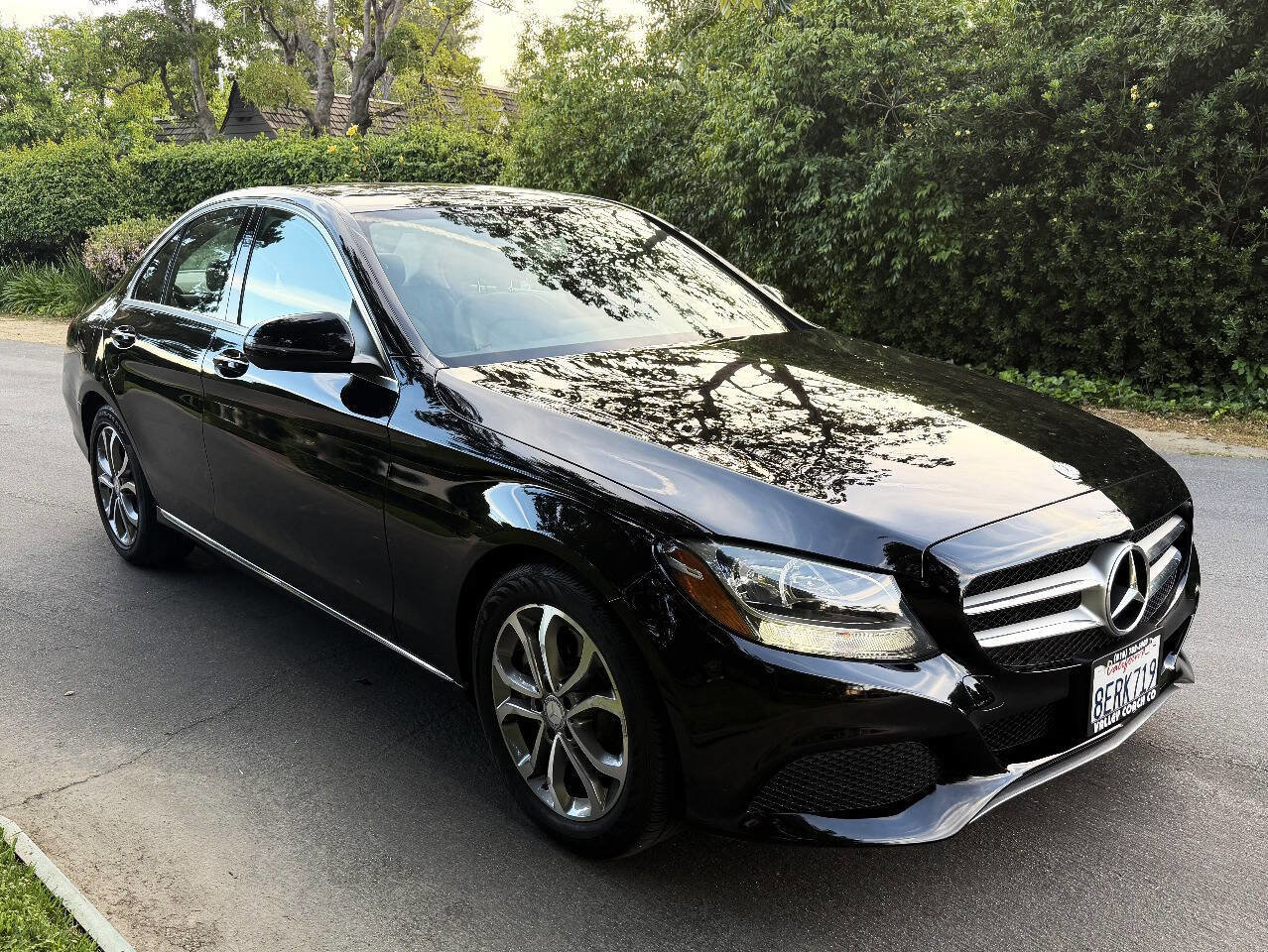 Used 2017 Mercedes-Benz C 300 Sedan image 9