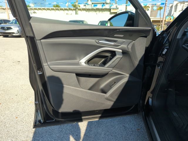 Used 2025 Audi Q5 Premium Plus w/ Premium Plus image 17