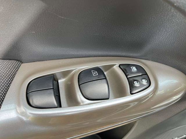 Used 2014 Nissan Juke SV w/ Navigation Package FWD image 24