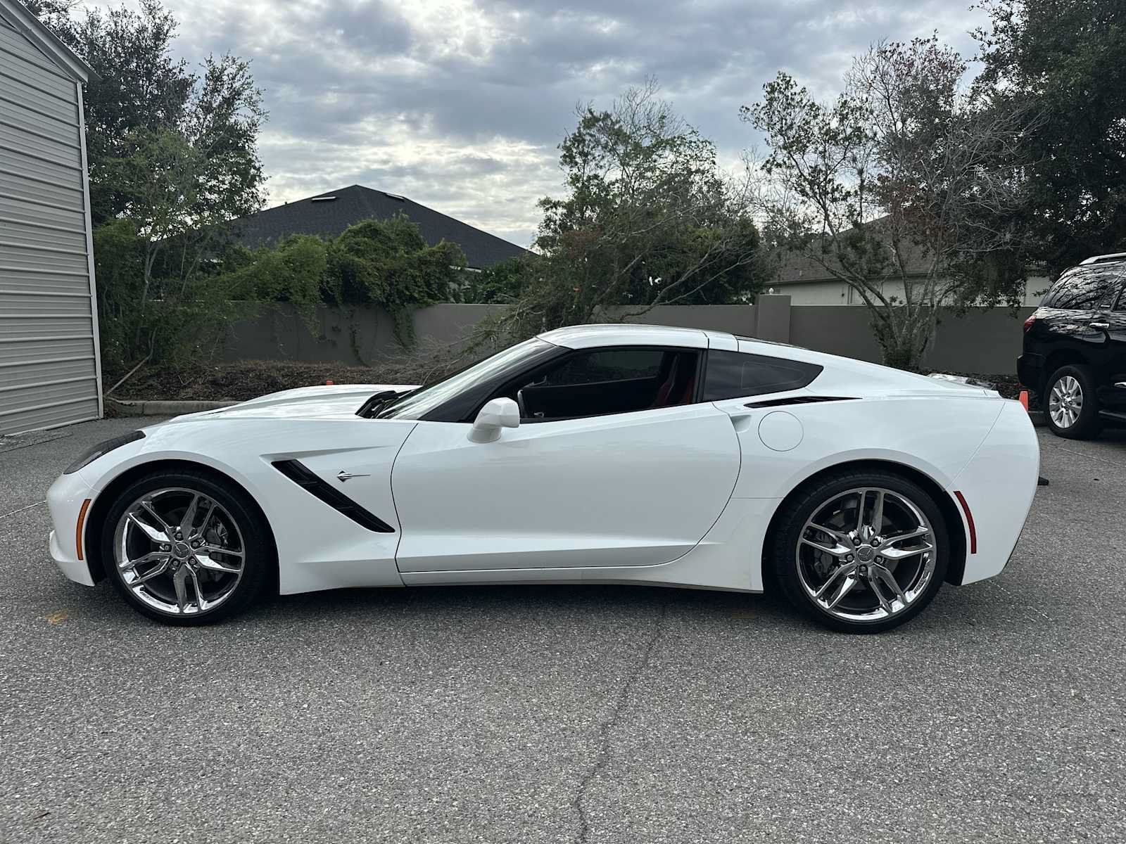Certified 2019 Chevrolet Corvette Stingray Coupe w/ 1LT RWD image 3