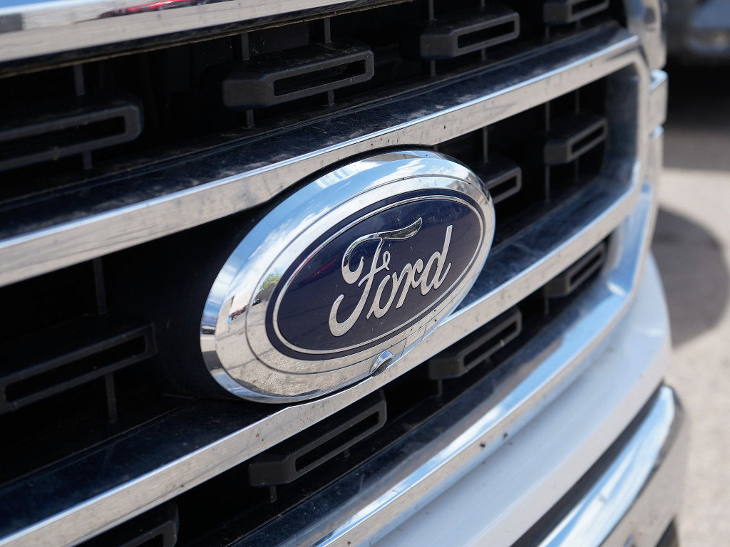 Used 2021 Ford F150 XLT w/ Equipment Group 302A High image 4