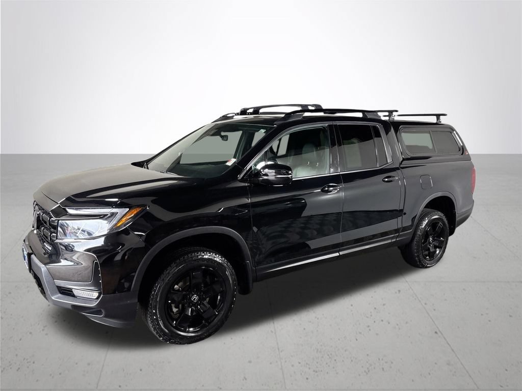 Used 2025 Honda Ridgeline Black Edition image 2