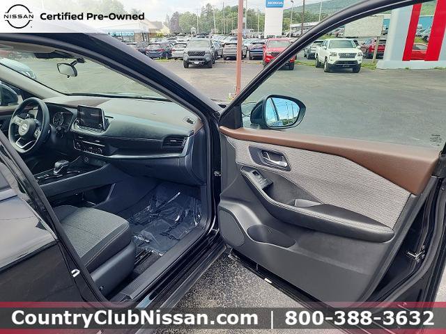 Certified 2023 Nissan Rogue SV AWD/4WD image 29