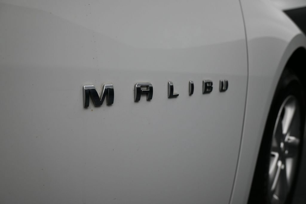 Used 2020 Chevrolet Malibu LS FWD image 23