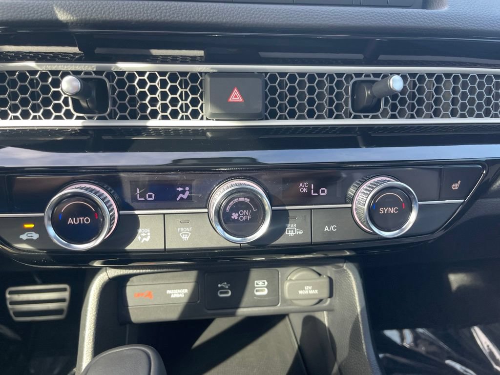 Used 2025 Honda Civic Sport image 14