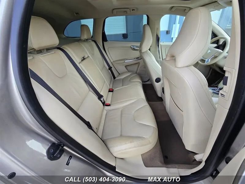 Used 2012 Volvo XC60 T6 image 18