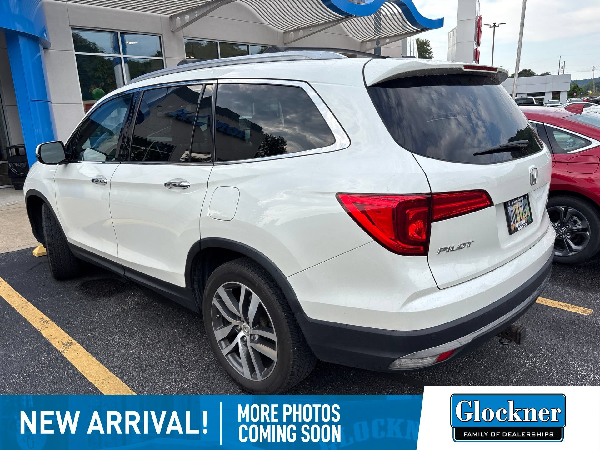 Used 2017 Honda Pilot Touring image 5