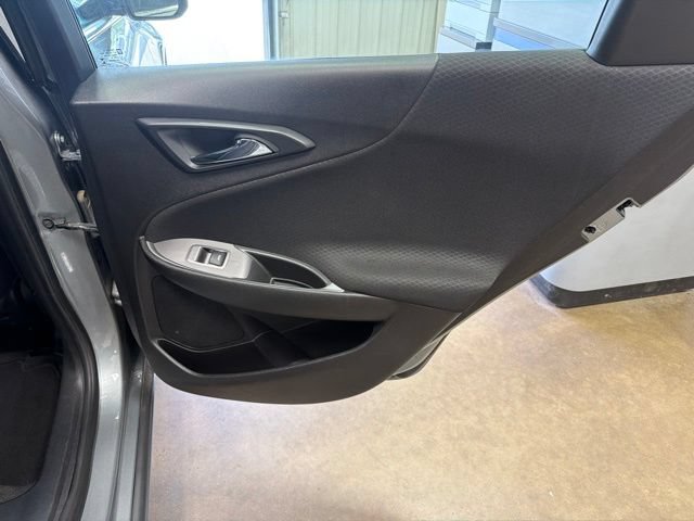 Used 2024 Chevrolet Malibu LT FWD image 25