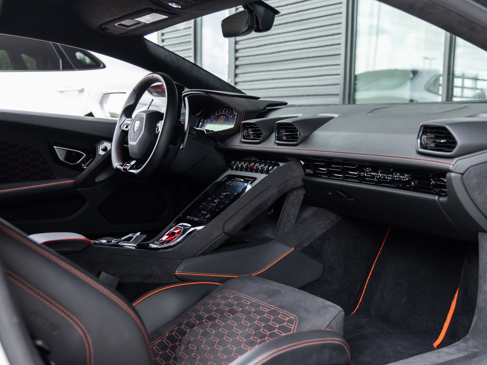 Used 2023 Lamborghini Huracan Tecnica RWD image 45