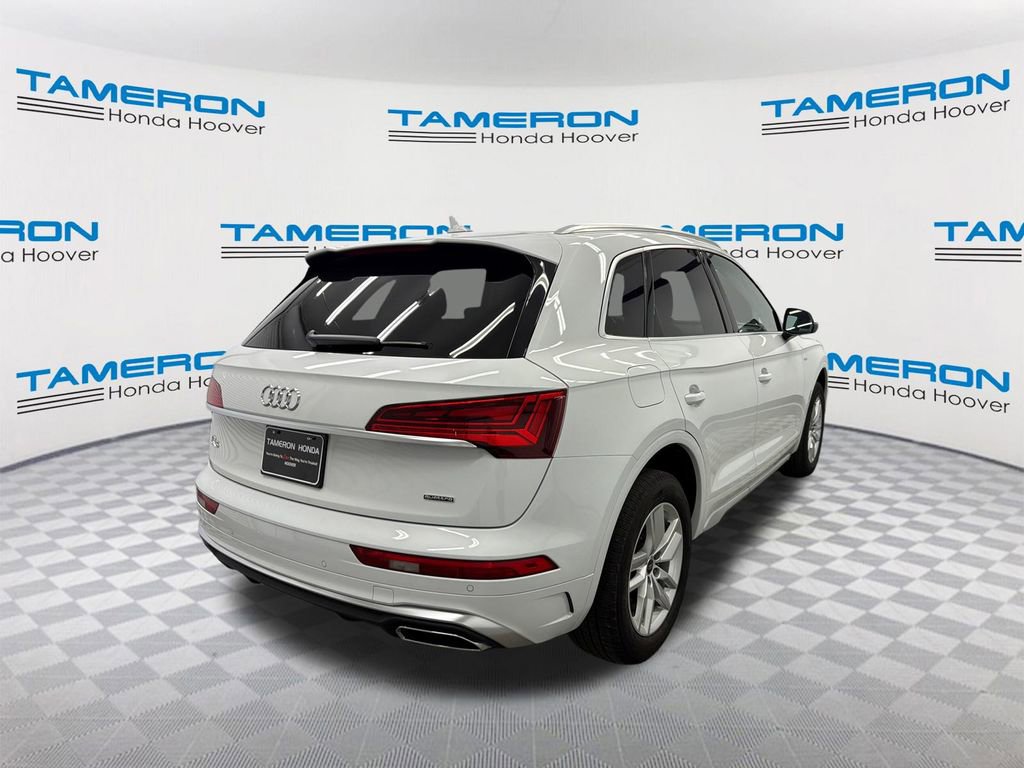 Used 2023 Audi Q5 2.0T Premium w/ Convenience Package AWD/4WD image 5