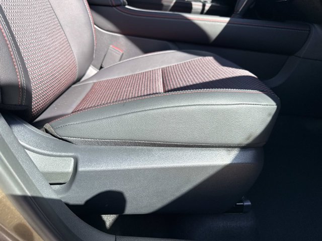 New 2027 Nissan Kicks SR FWD image 14
