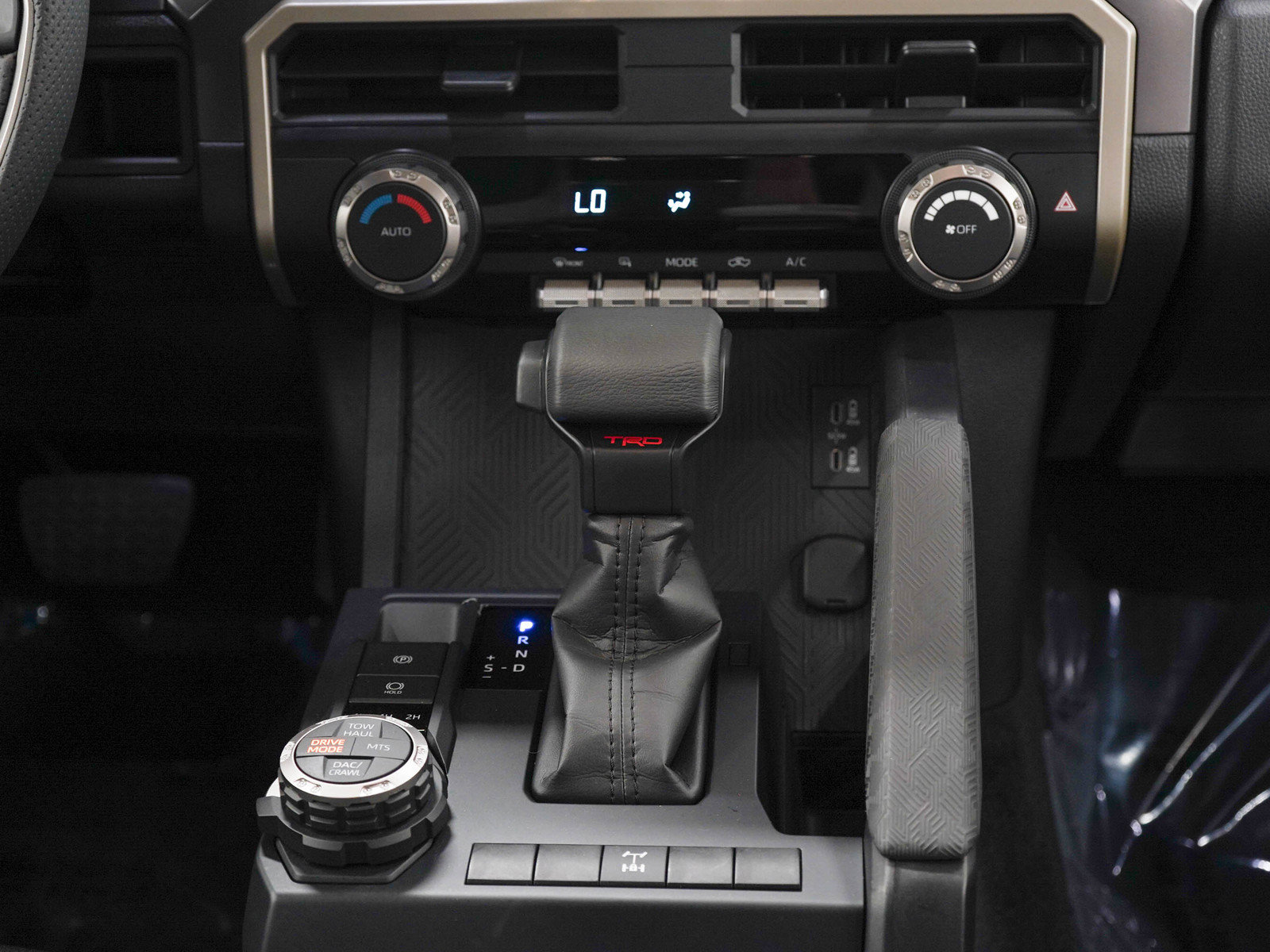 Used 2026 Toyota Tacoma TRD Off-Road AWD/4WD image 16