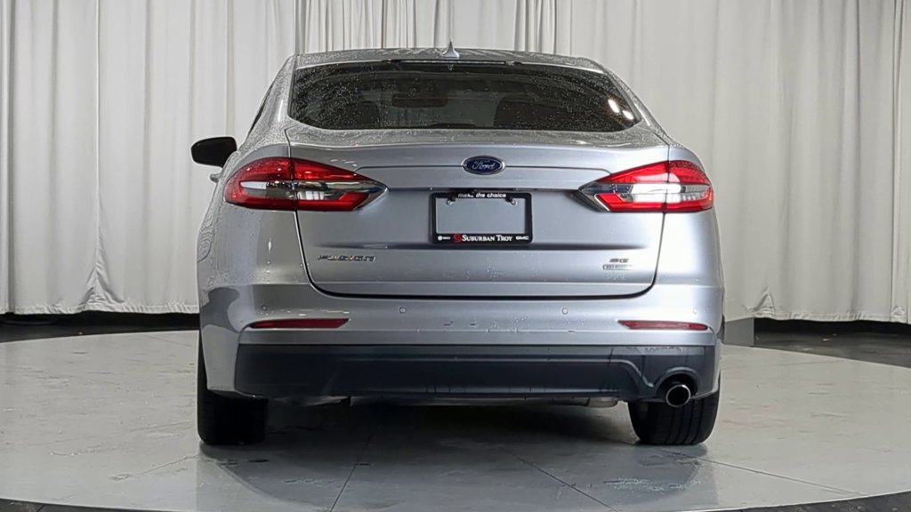 Used 2020 Ford Fusion SE FWD image 9