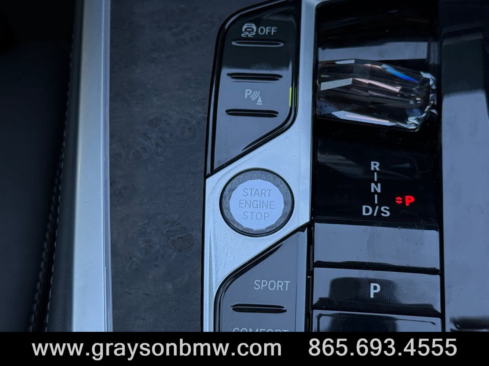 Used 2024 BMW X7 M60i w/ Executive Package AWD/4WD image 28