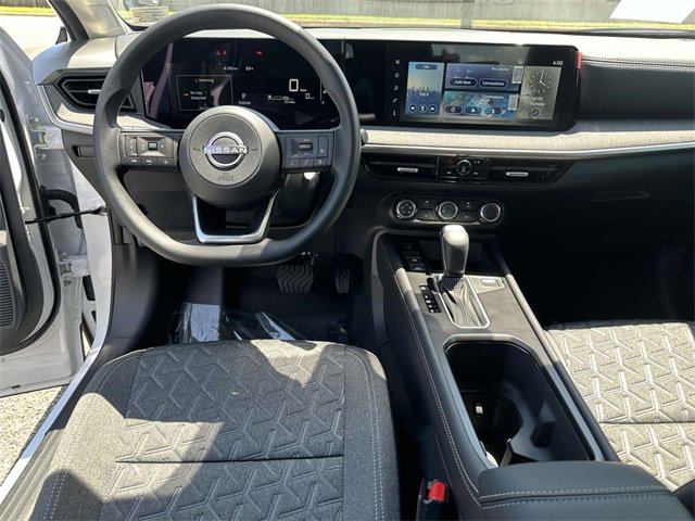 New 2025 Nissan Kicks SV image 17