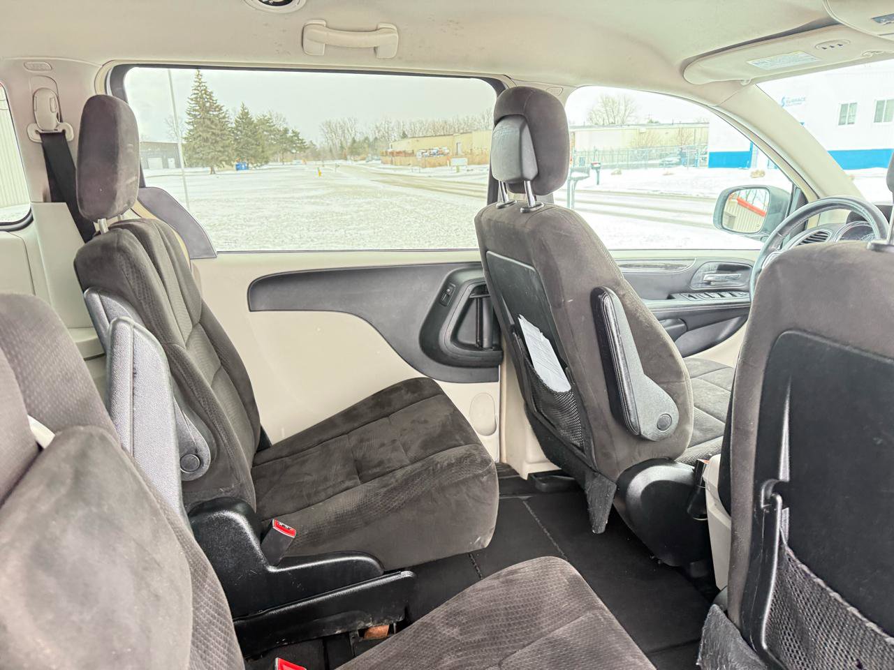 Used 2012 Chrysler Town & Country Touring image 16