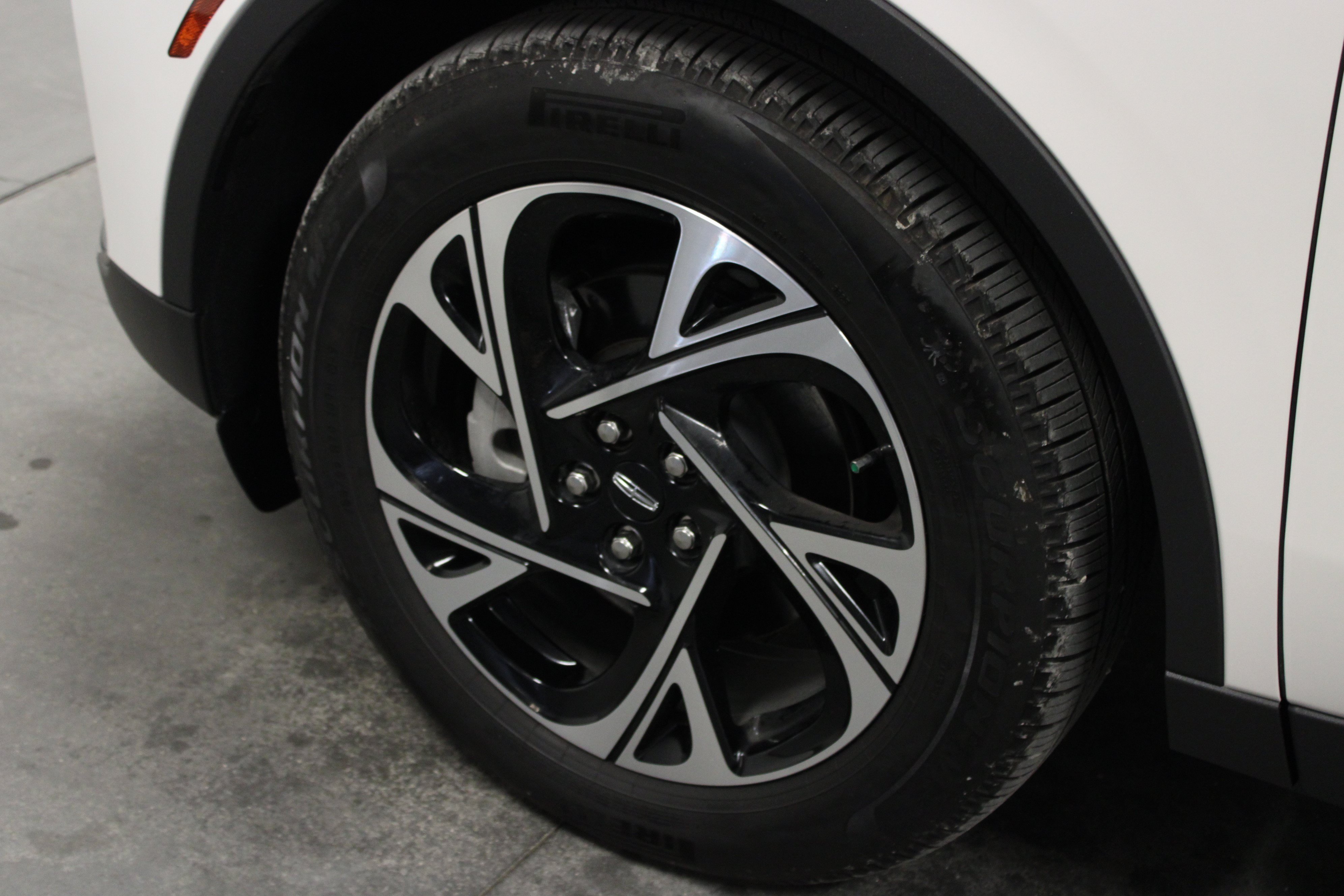 Used 2026 Lincoln Nautilus Premier AWD/4WD image 10