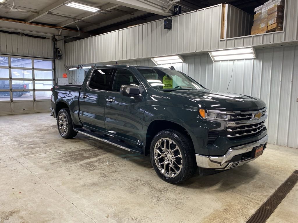 New 2026 Chevrolet Silverado 1500 LTZ w/ LTZ Premium Package AWD/4WD image 3