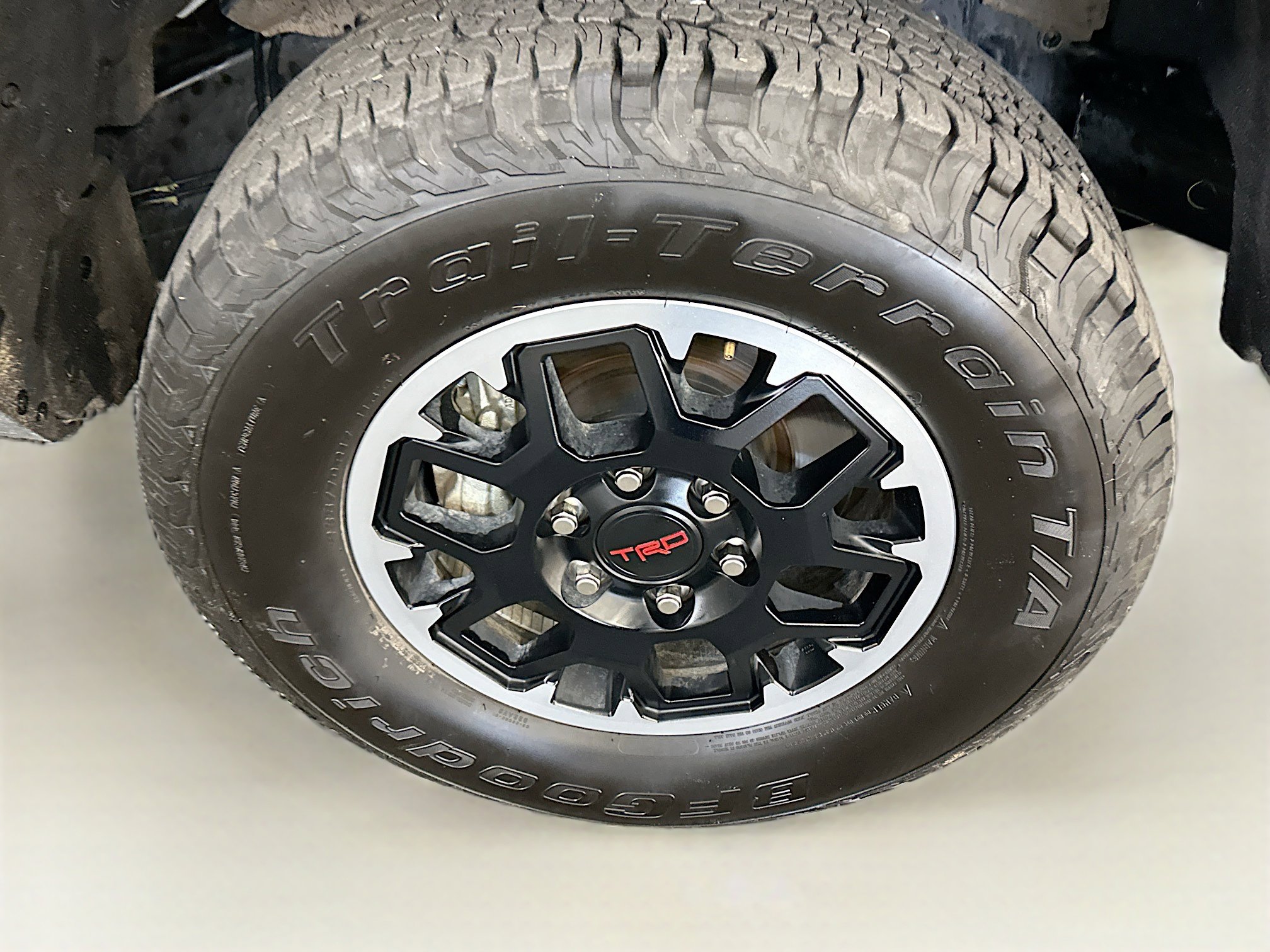 Used 2025 Toyota Tacoma TRD Off-Road image 11