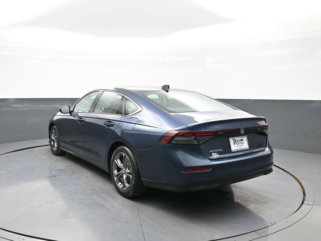 Certified 2023 Honda Accord EX image 8