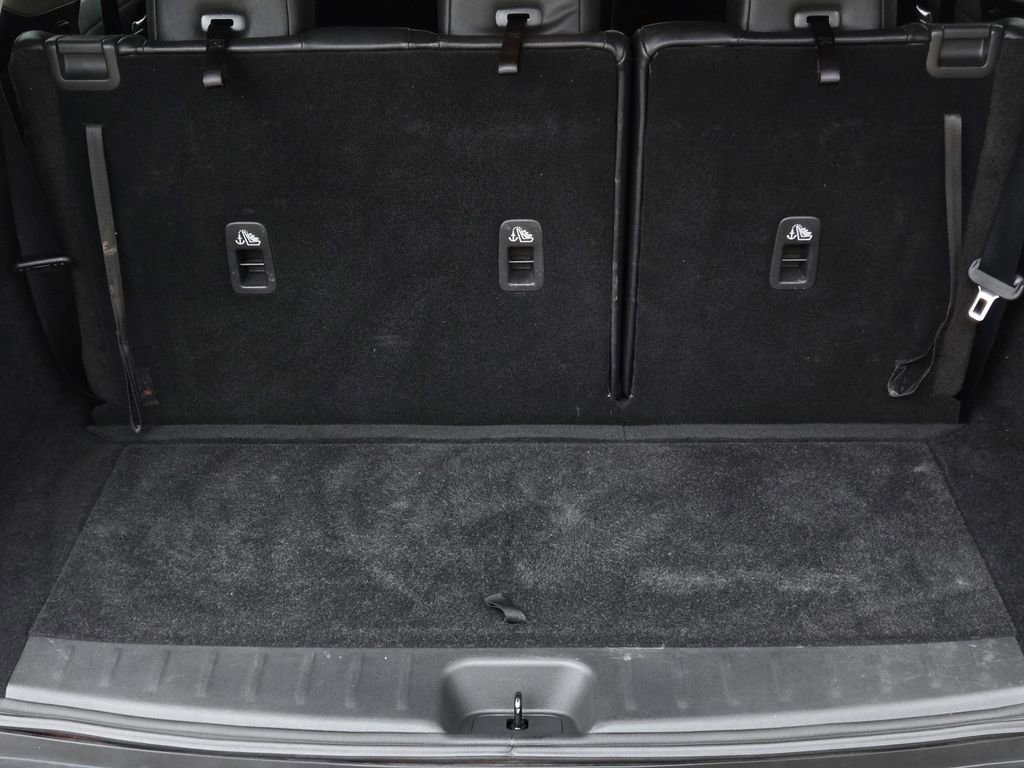 Certified 2022 Nissan Pathfinder SV w/ SV Premium Package image 10