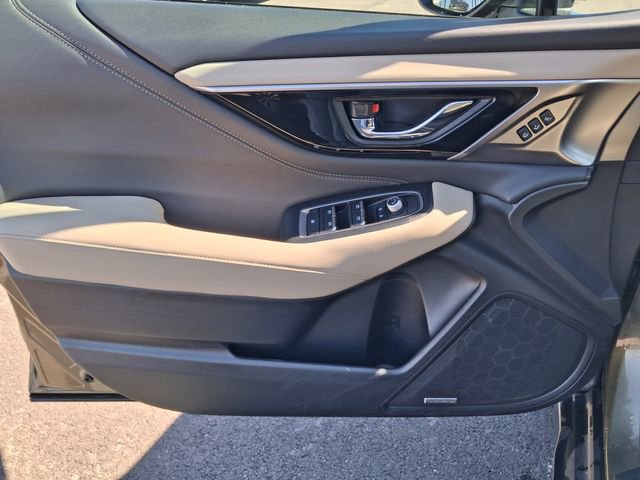 Used 2023 Subaru Outback Limited image 19
