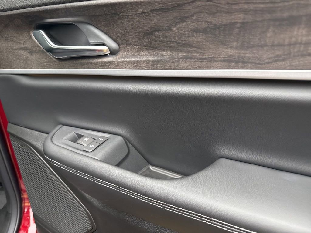 New 2025 Jeep Grand Cherokee L Limited w/ Black Appearance Package image 27