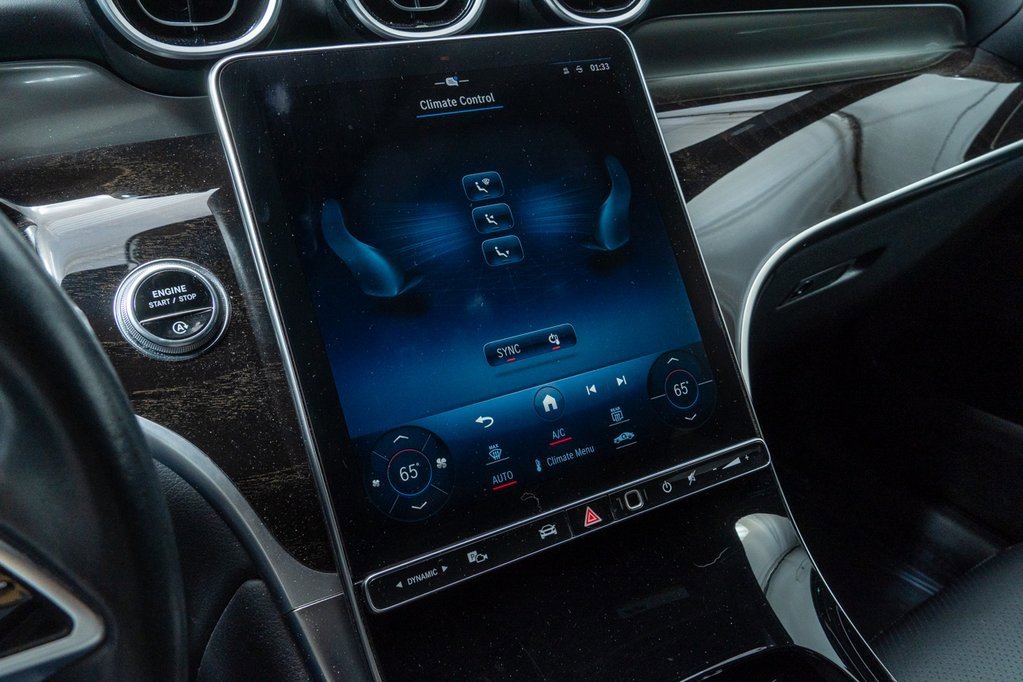 Used 2023 Mercedes-Benz GLC 300 4MATIC image 17