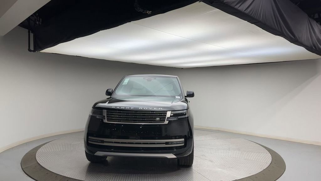 Certified 2025 Land Rover Range Rover Autobiography image 3