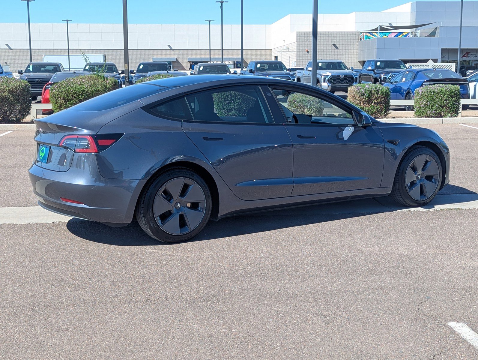 Used 2023 Tesla Model 3 Standard Range image 5