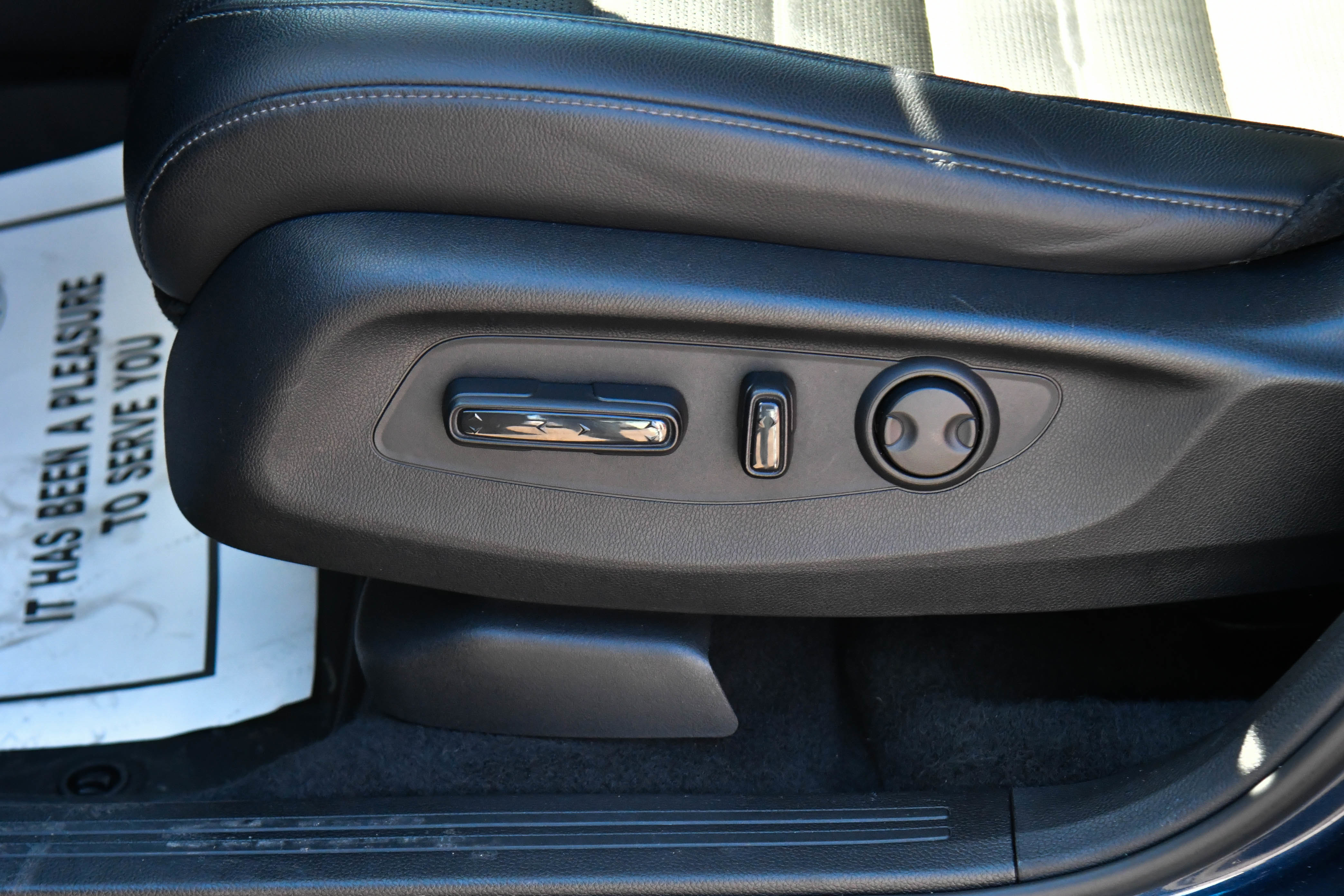 Used 2024 Honda CR-V EX-L image 17