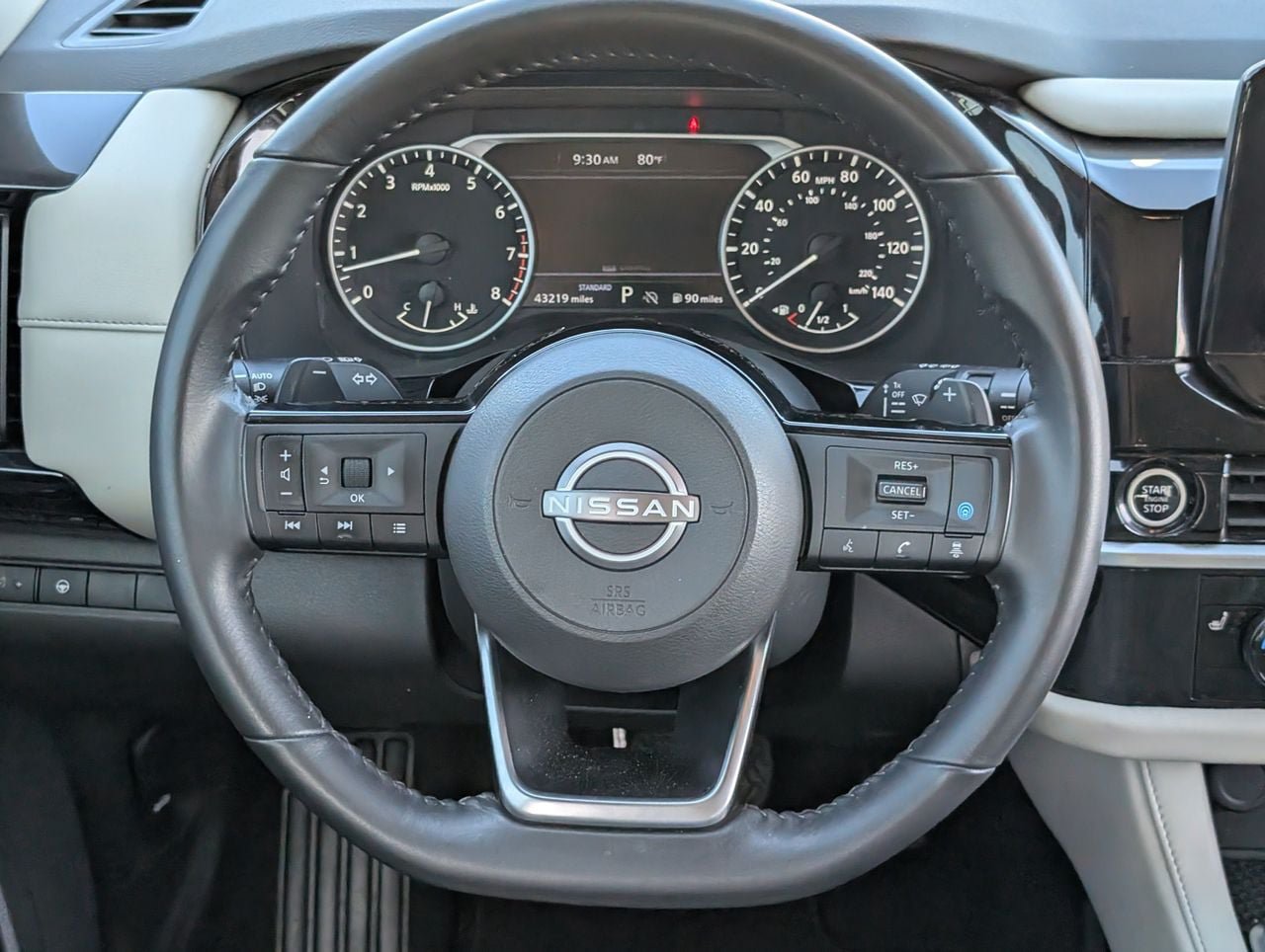 Used 2023 Nissan Pathfinder SV FWD image 11