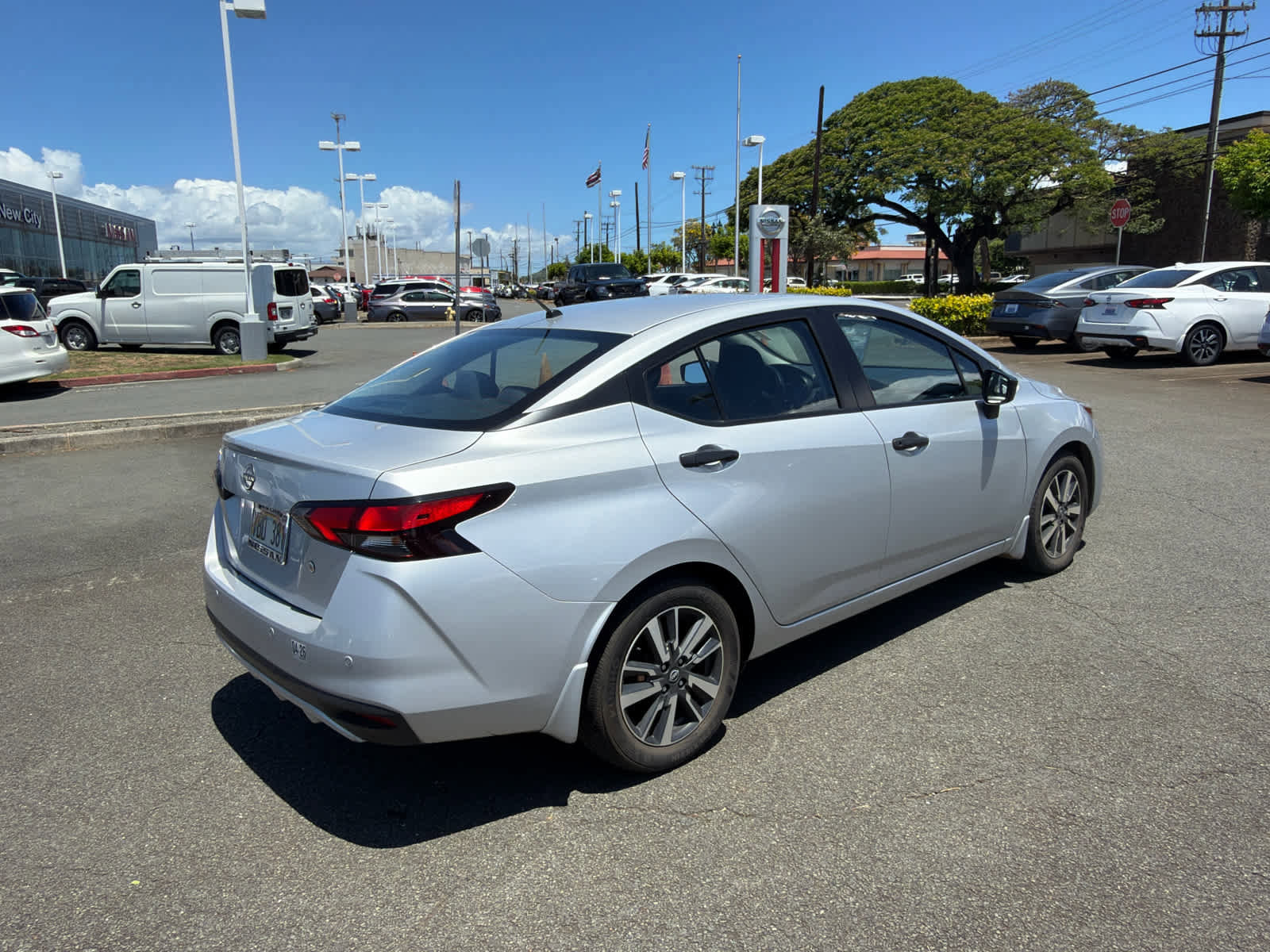 Used 2024 Nissan Versa S w/ S Plus Package FWD image 3