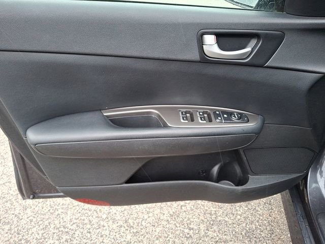 Used 2019 Kia Optima LX image 9