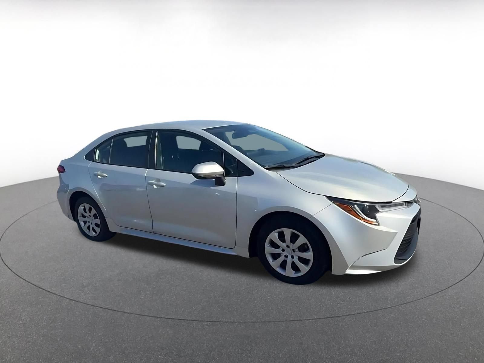 Used 2025 Toyota Corolla LE FWD video 2