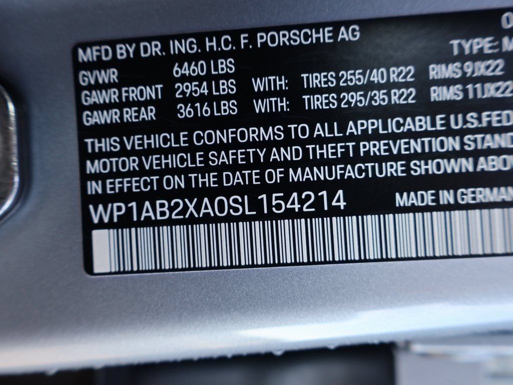 Certified 2025 Porsche Macan 4S Electric AWD/4WD image 41