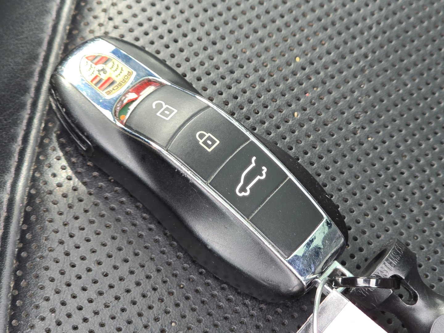 Used 2020 Porsche Macan S AWD/4WD image 46