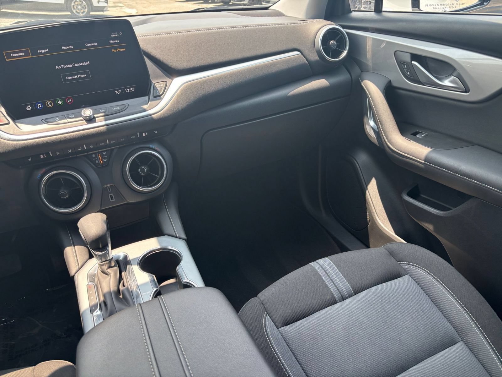 Used 2025 Chevrolet Blazer LT FWD image 30