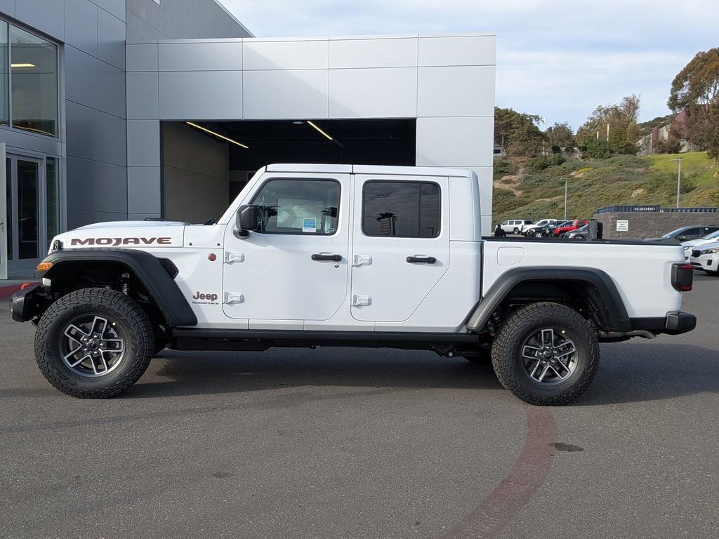 New 2026 Jeep Gladiator Mojave image 2