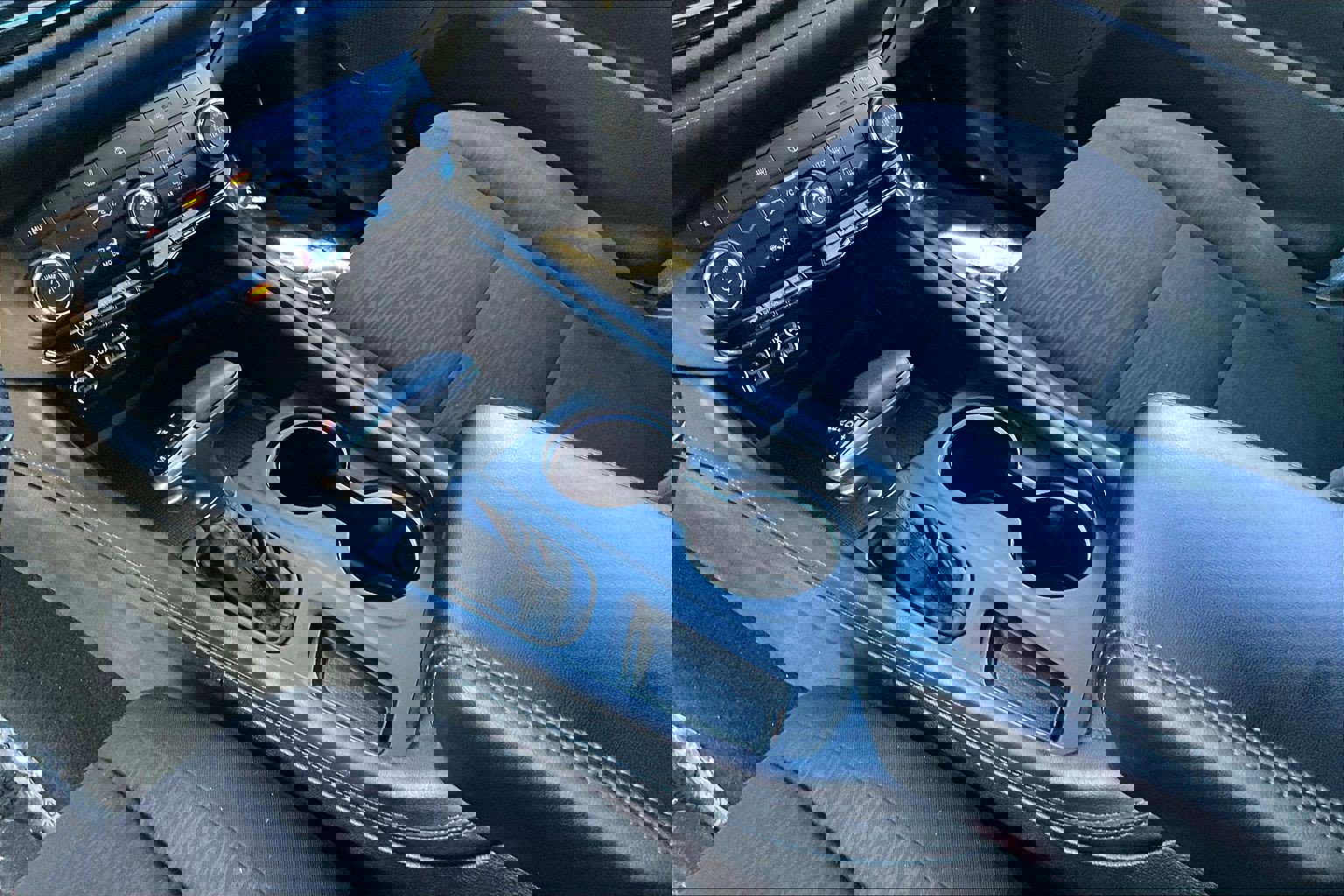 Used 2024 Dodge Durango SXT image 18