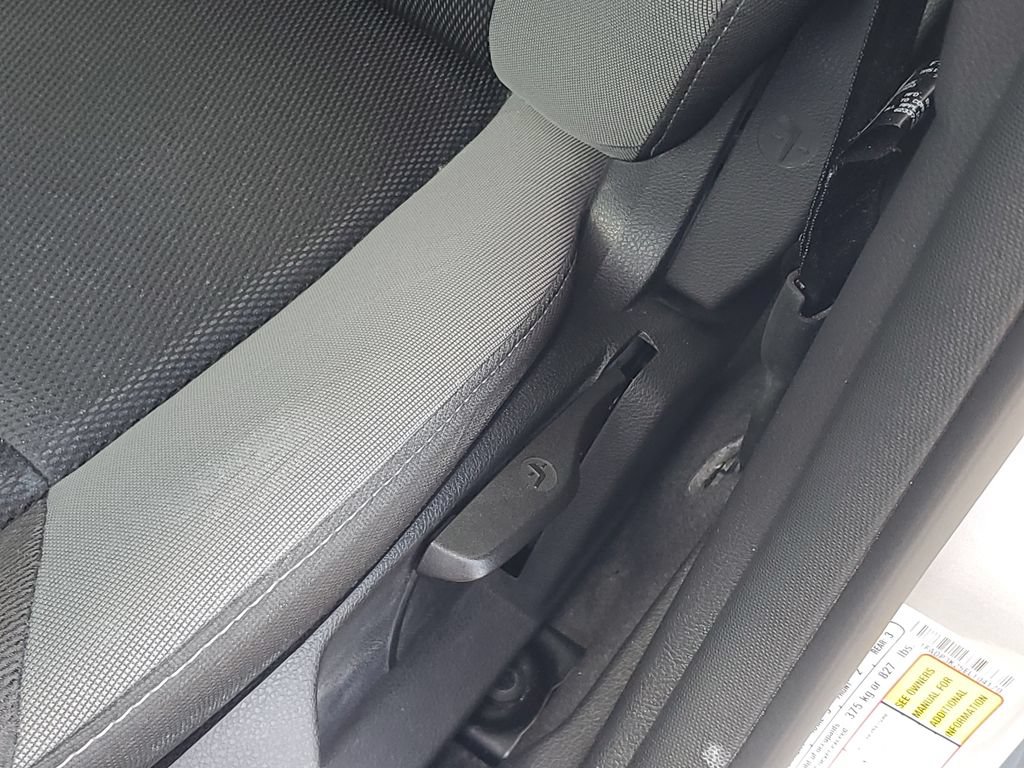 Used 2014 Ford Focus SE FWD image 16