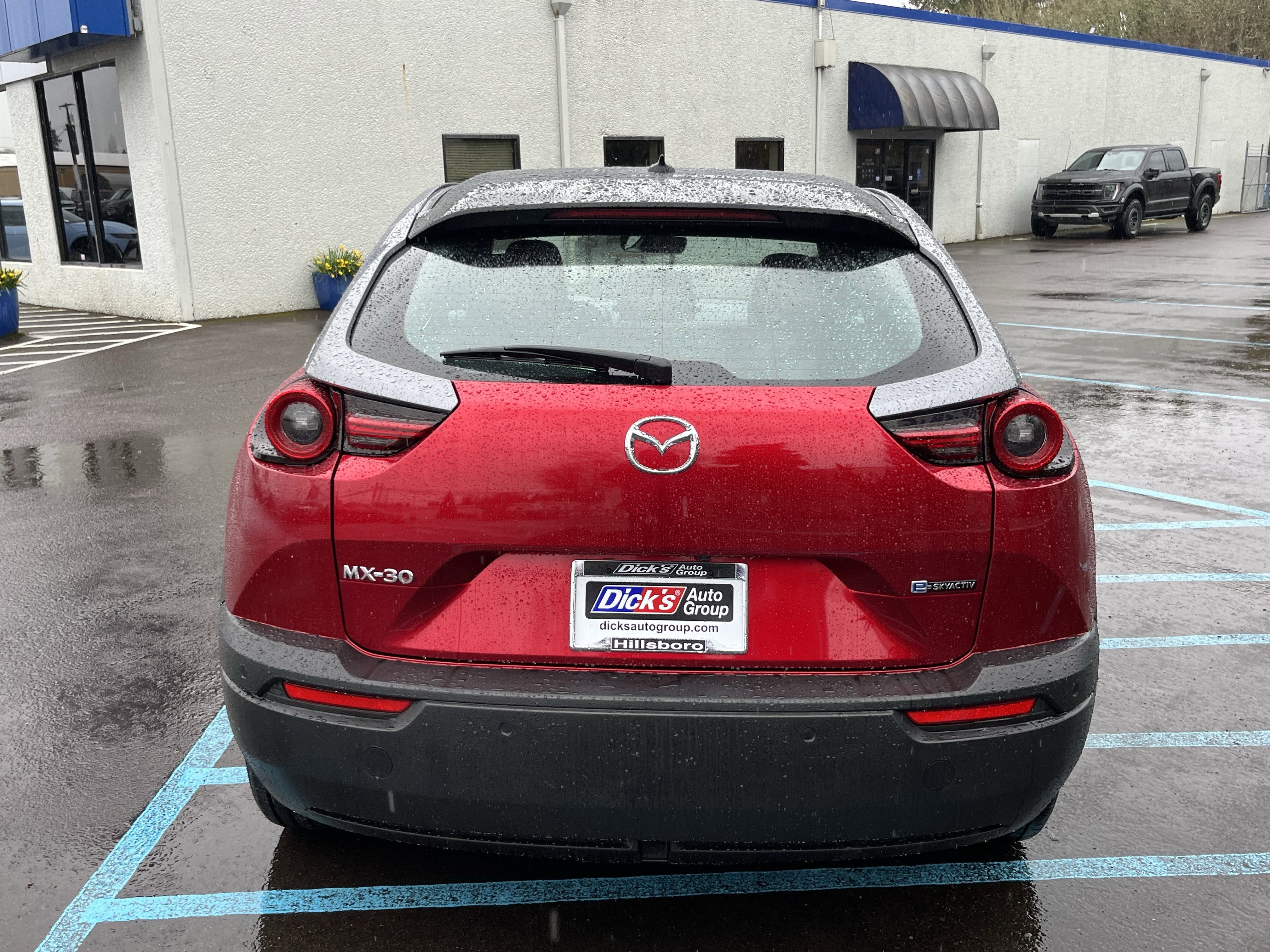 Used 2022 MAZDA MX-30 Electric w/ Premium Plus Pkg image 4