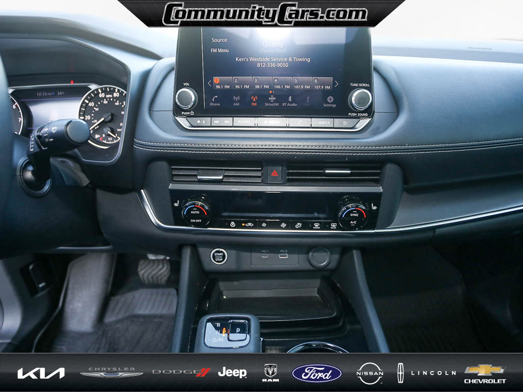 Used 2023 Nissan Rogue SV w/ SV Premium B Package image 17