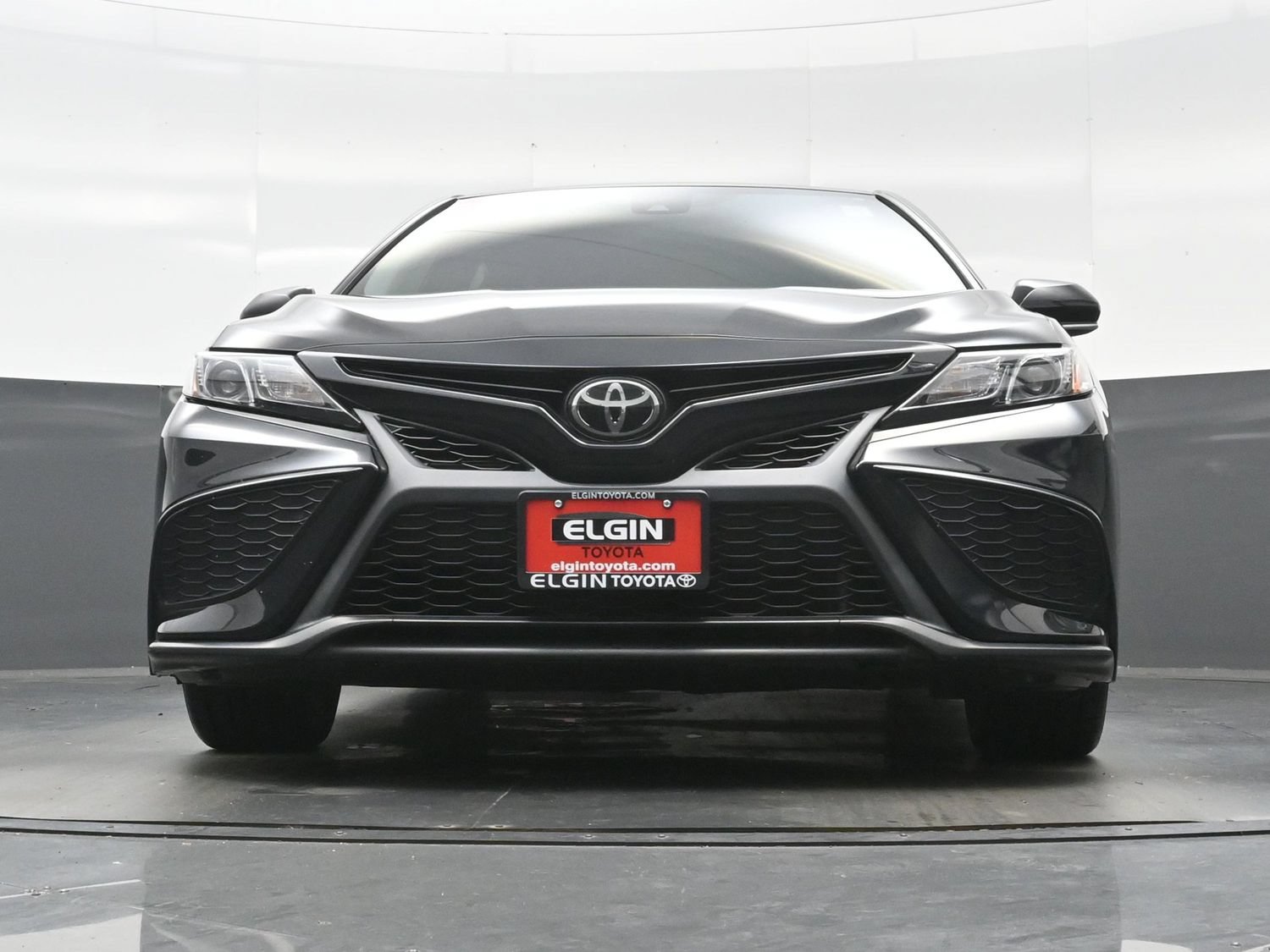 Used 2024 Toyota Camry SE FWD image 27
