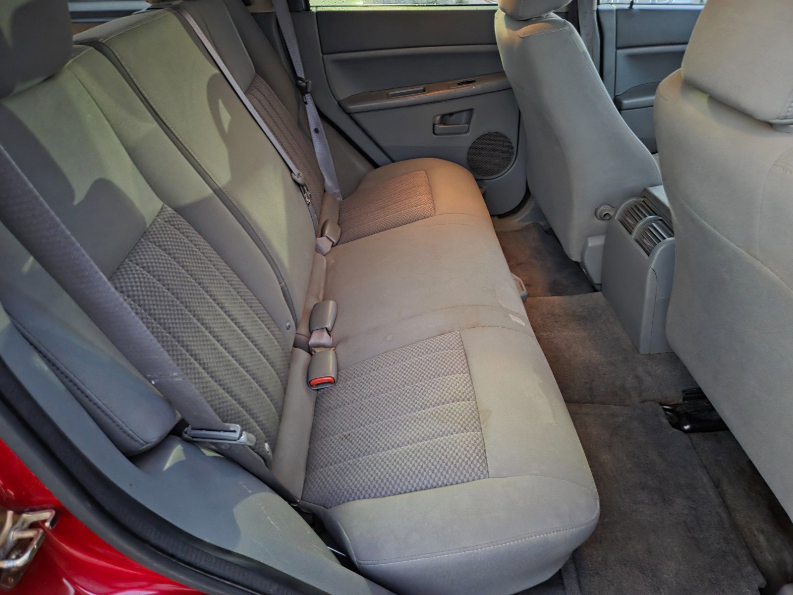 Used 2006 Jeep Grand Cherokee Laredo AWD/4WD image 13