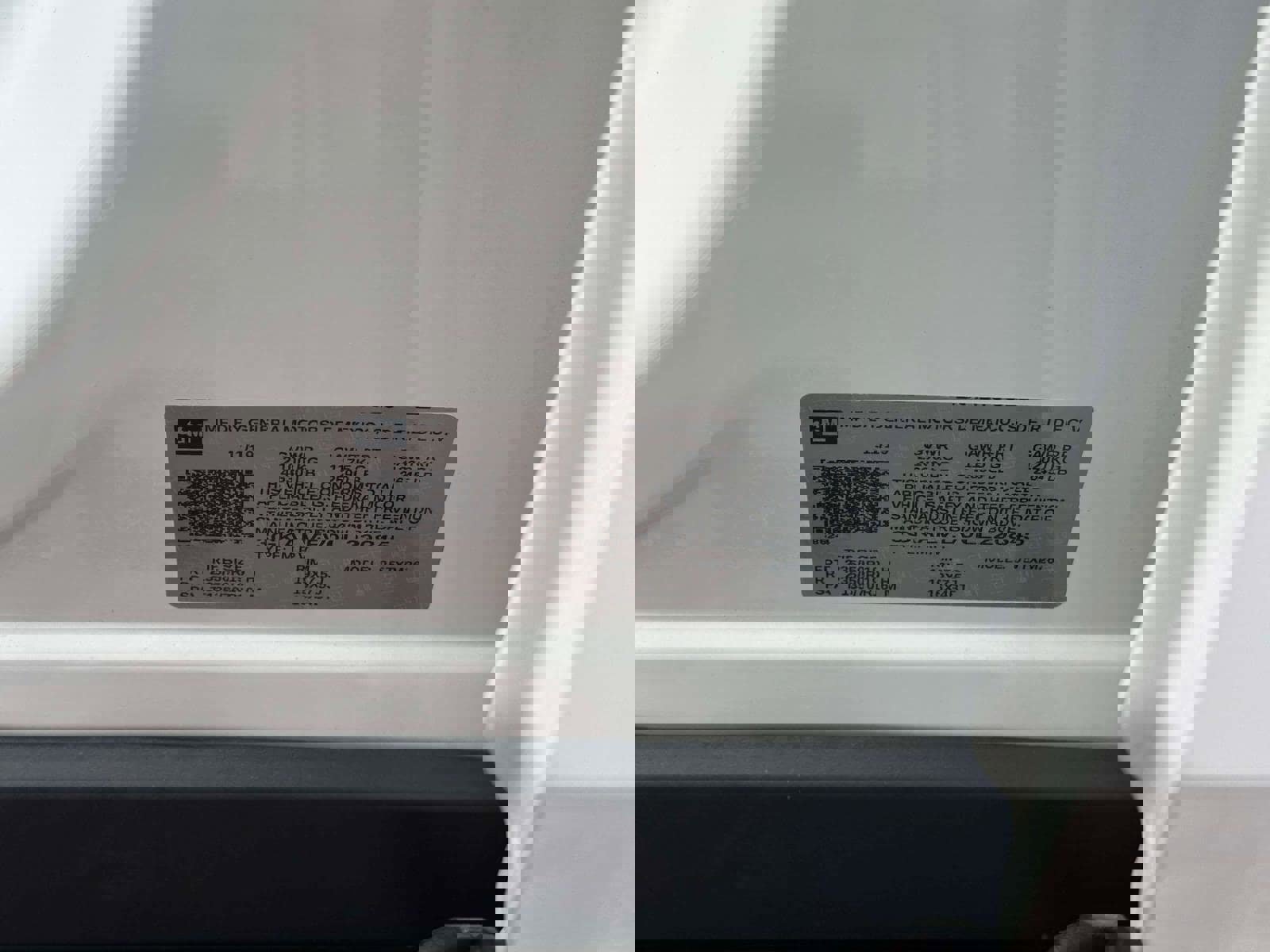 Used 2020 GMC Terrain SLT w/ Elevation Edition image 19