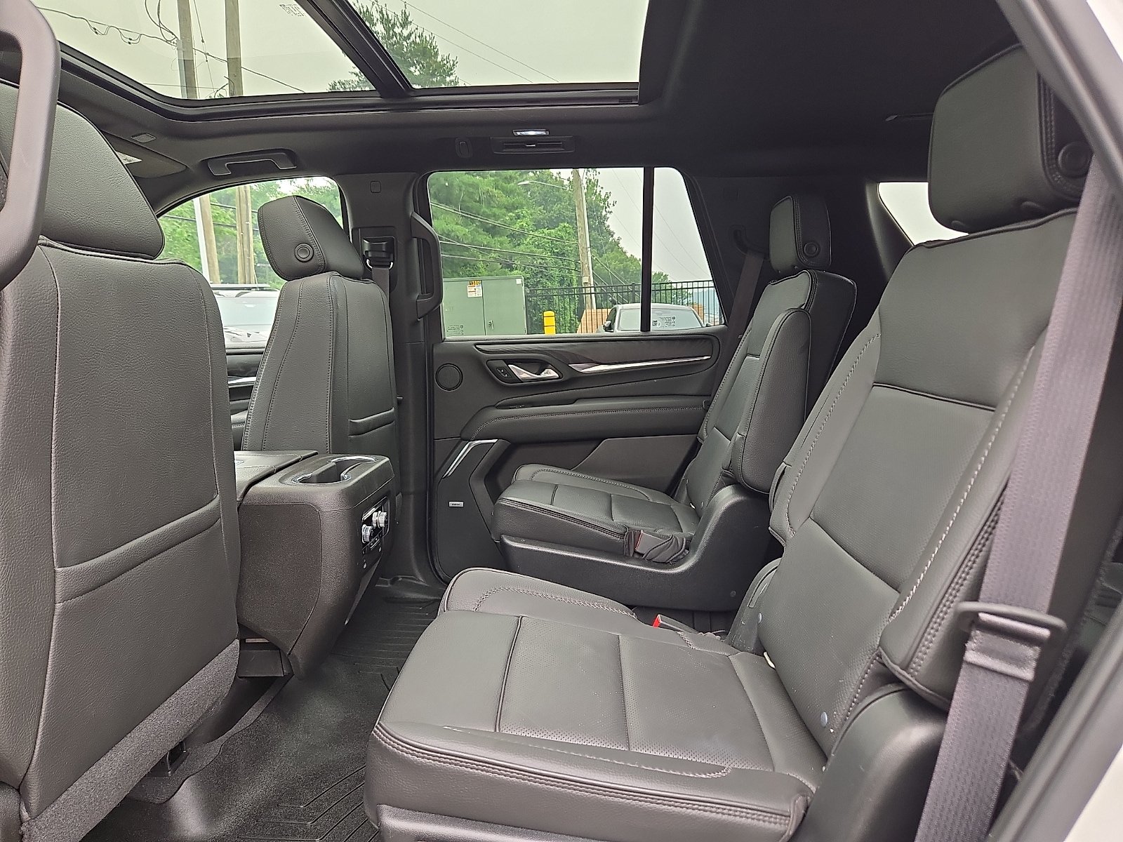 Used 2021 GMC Yukon Denali AWD/4WD image 10